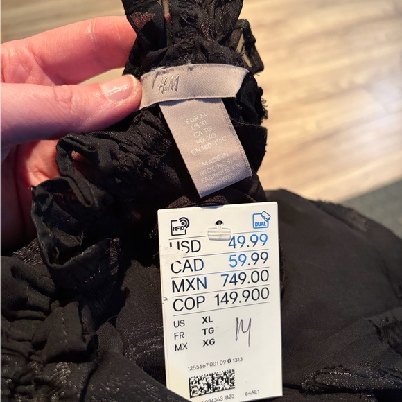 218. H&M Black Sheer Floral Dress with a long cami - Picture 5 of 6